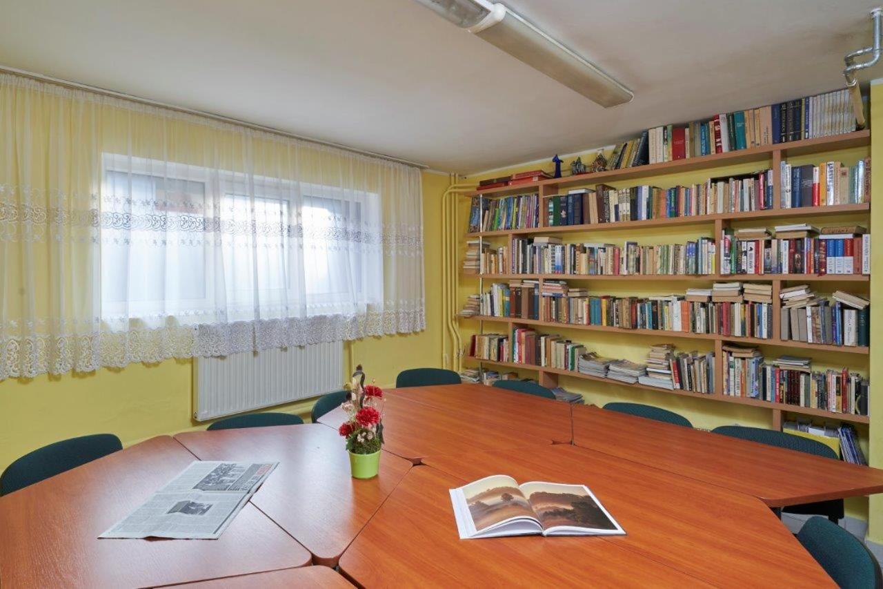 Hostel Szkolne Schronisko Mlodziezowe W Olsztynie Allenstein Exterior foto